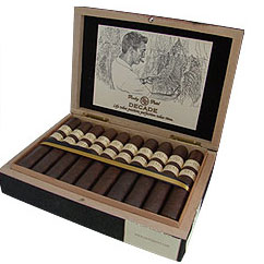 Коробка Rocky Patel Decade Emperor на 20 сигар