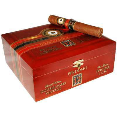 Коробка Perdomo Double Aged 12 Year Vintage Sun Grown Epicure на 24 сигары