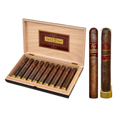Сигары Rocky Patel Vintage 1990 Robusto Glass Tube