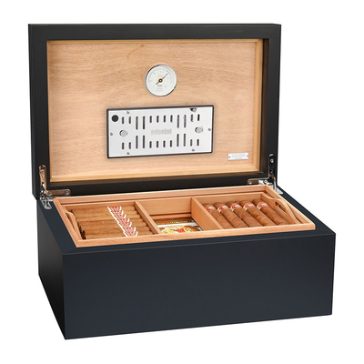 Хьюмидор Adorini Torino Grande Deluxe на 125 сигар, черный 16153