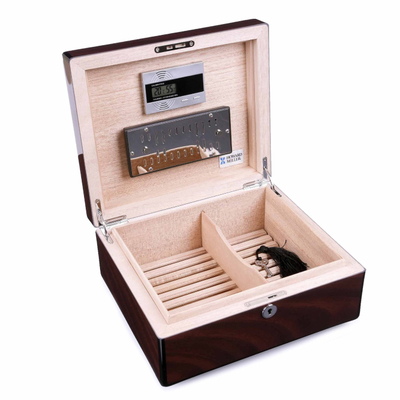 Хьюмидор Howard Miller на 50 сигар Красное дерево 810-021