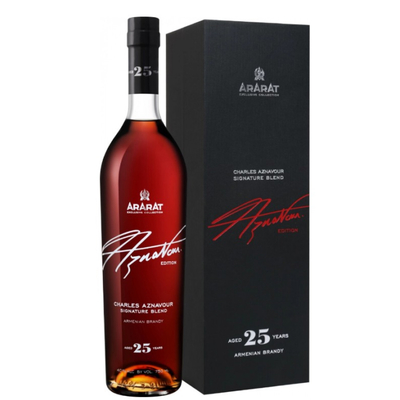 Коньяк Арарат Шарль Азнавур авторский бленд, 0.75 л.