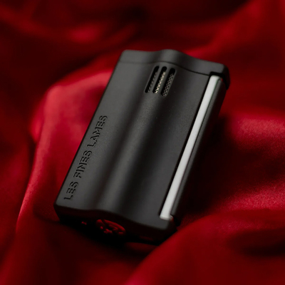 Зажигалка LE FEU RS - Armor Blaсk, LF4003001